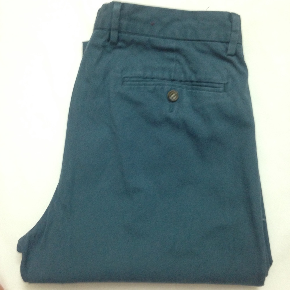 J crew khaki straight legs size     32W/34L